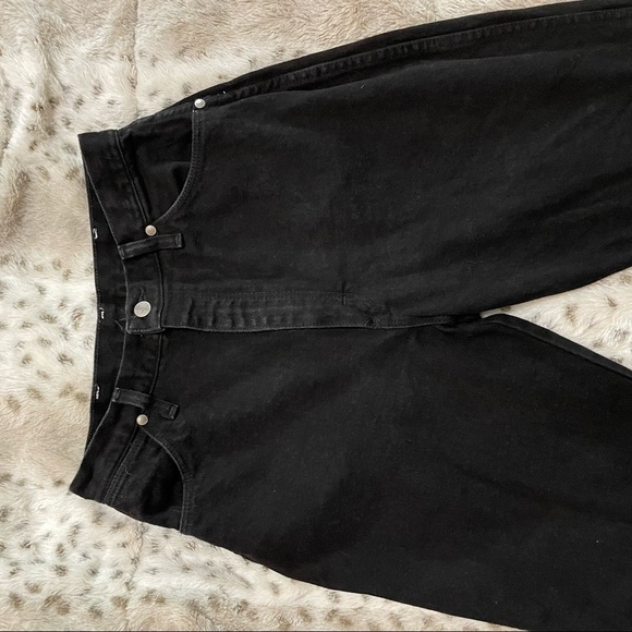 SOLD ❌ RED TAG Wrangler Mom Jeans - Picture 4 of 9